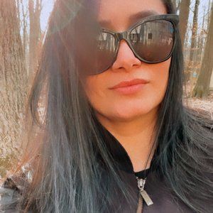 Meet your Posher, Preta